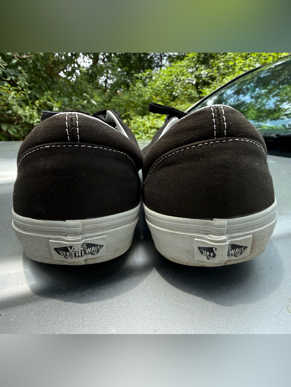 Vans - Picture 2 of 4